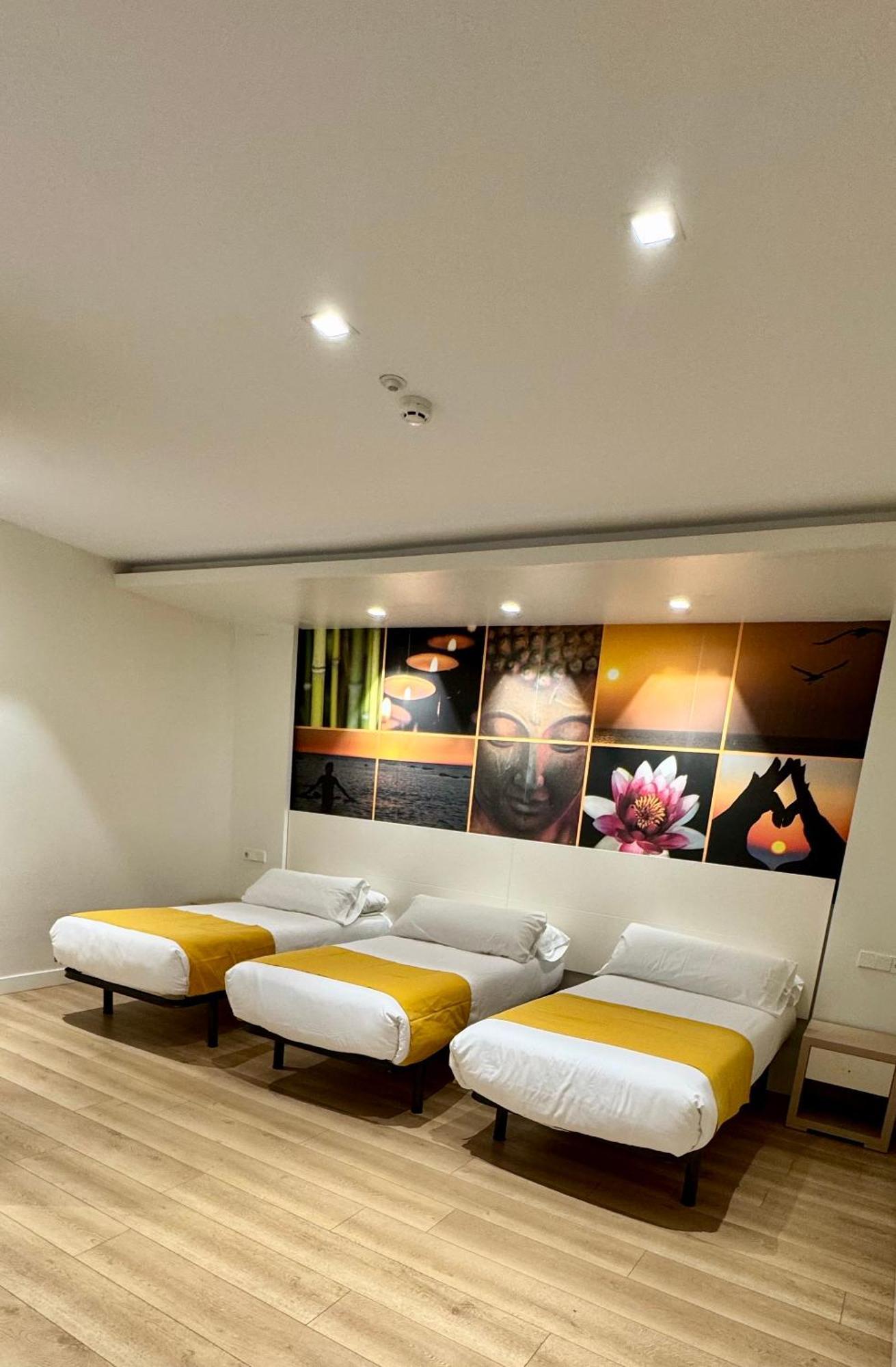 Apartamentos Apolo Madrid Dış mekan fotoğraf