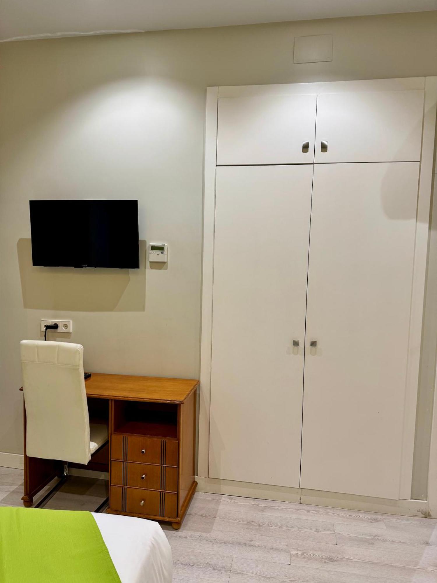 Apartamentos Apolo Madrid Dış mekan fotoğraf