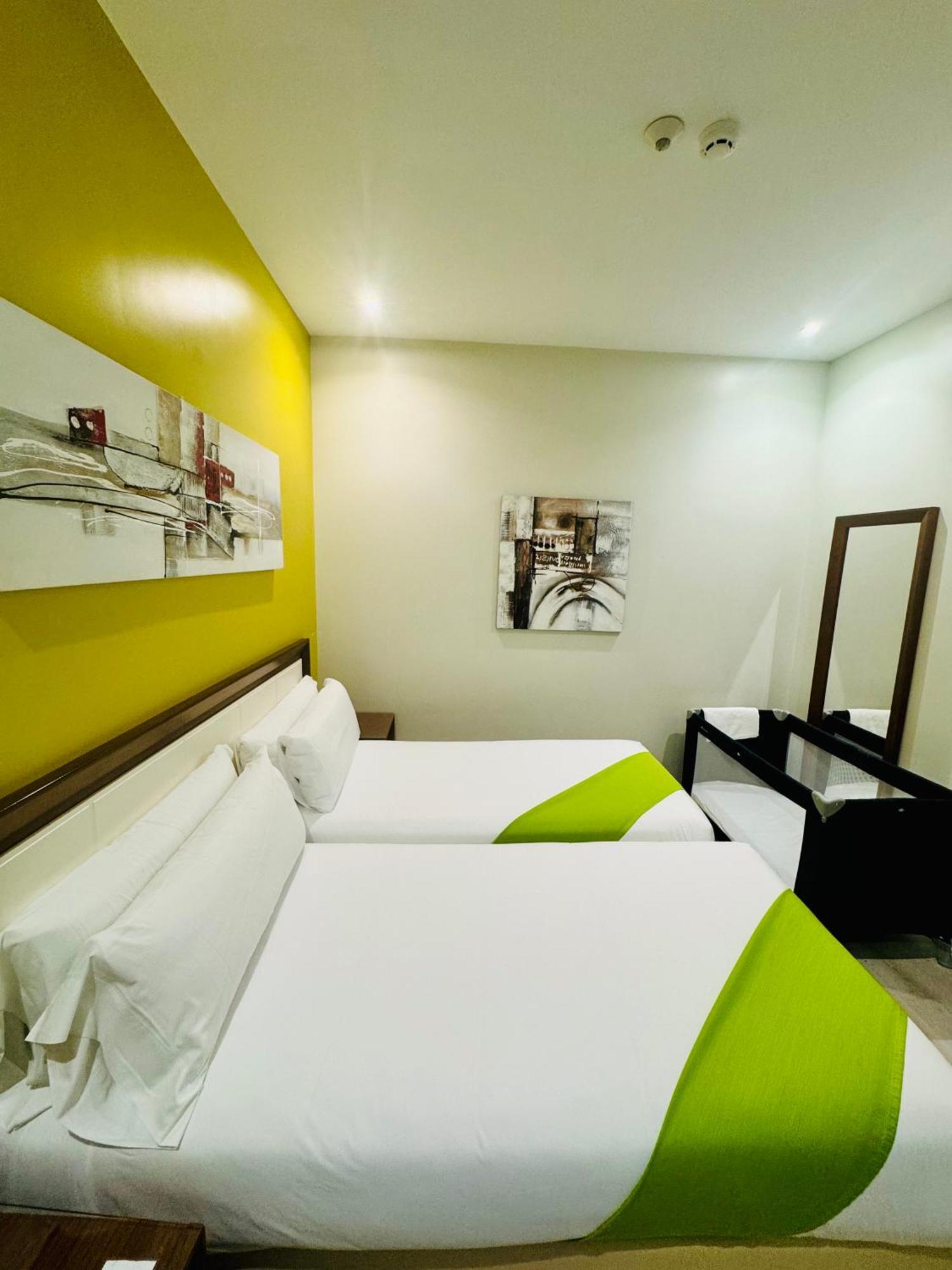 Apartamentos Apolo Madrid Dış mekan fotoğraf