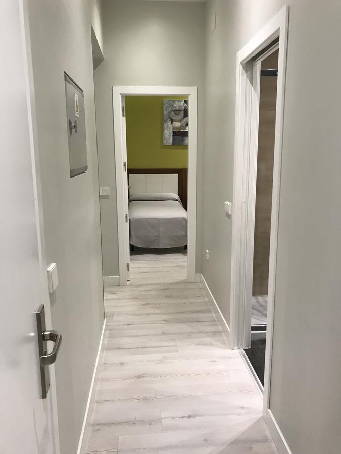 Apartamentos Apolo Madrid Dış mekan fotoğraf